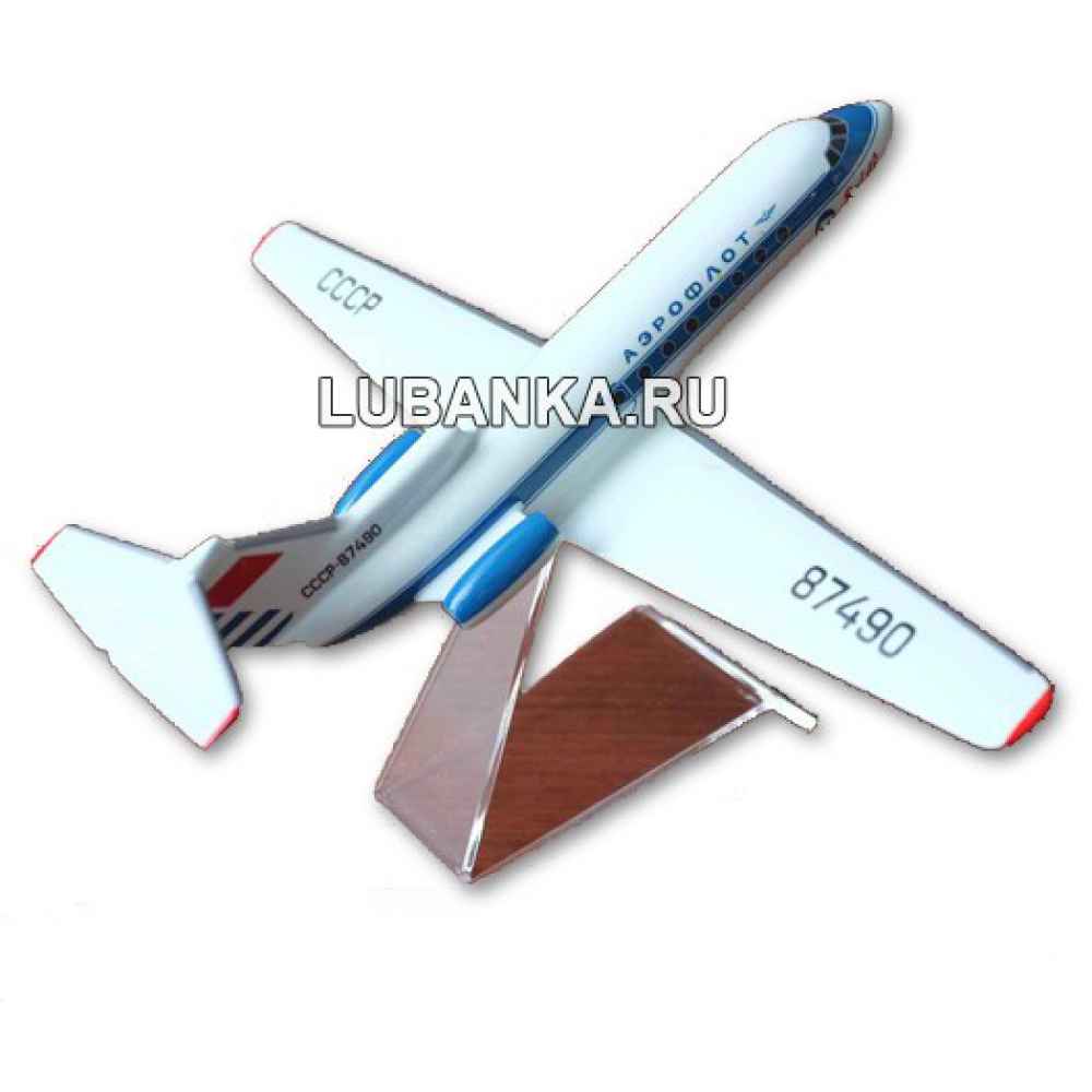 Модель самолета «Як-40»